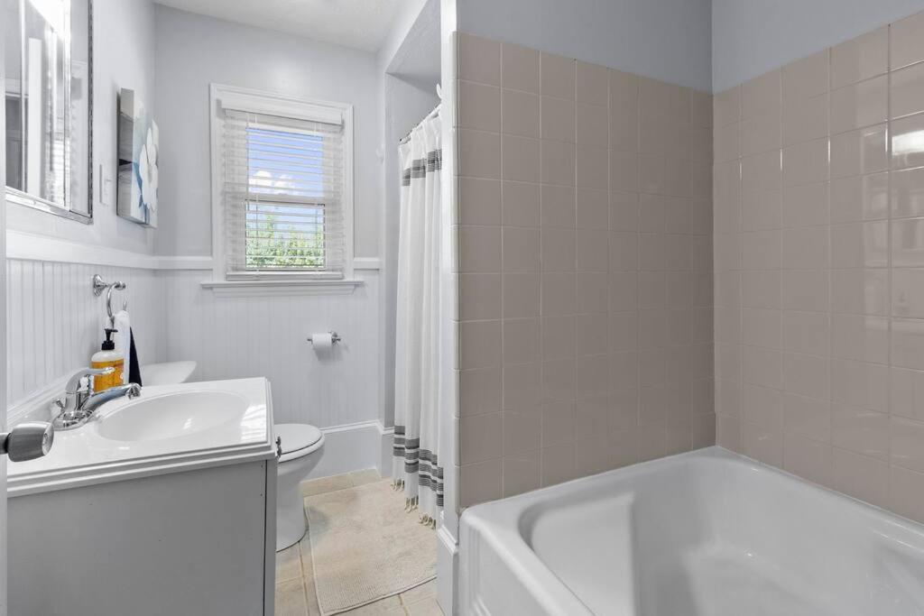 Hargett Street Villa Роли Экстерьер фото